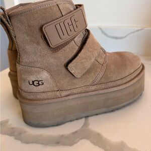 UGG Womens Platform Boots